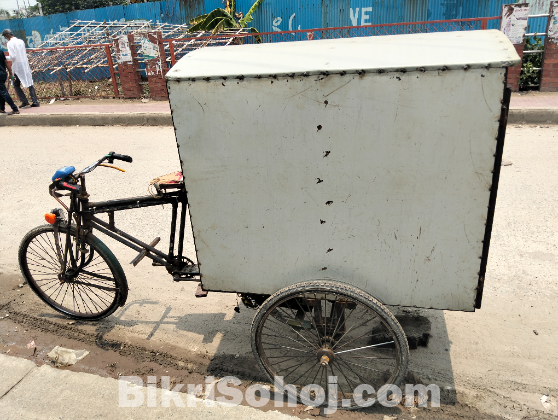 অটো কভার ভ্যান